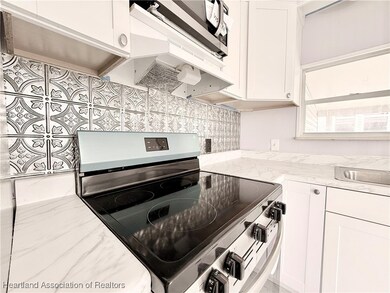 4300 Riverside Dr unit 14, Punta Gorda, FL 33982 - photo 7