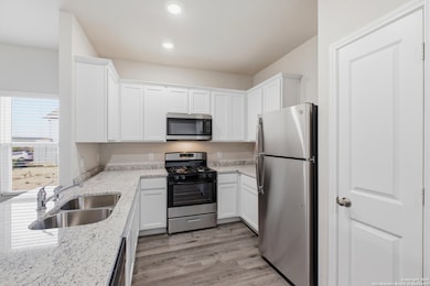 526 Abigail Aly, San Antonio, TX 78253 - photo 6