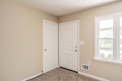 7500 Norwich Blvd-09