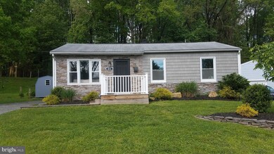 211 Greenview Ave, Reisterstown, MD 21136 - photo 2