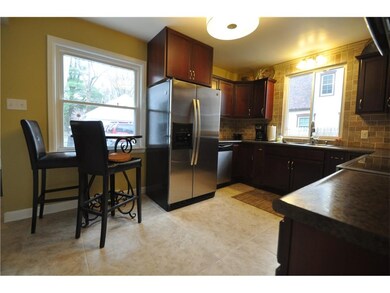 2141 Blake Blvd SE, Cedar Rapids, IA 52403 - photo 5