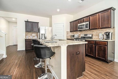 3740 Hampshire Walk SW, Atlanta, GA 30331 - photo 7