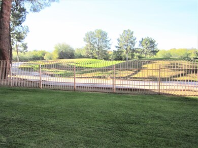 B9 U135 PATIO VIEW OF GOLF COURSE