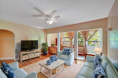 421 Grand Concourse unit 1, Miami Shores, FL 33138 - photo 2