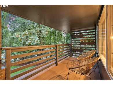 8475 SW Canyon Ln, Portland, OR 97225 - photo 3