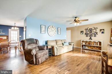 11211 Wolfe Ct, Bealeton, VA 22712 - photo 4