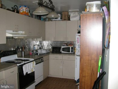 18653 Tarragon Way, Germantown, MD 20874 - photo 3