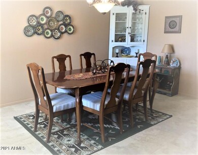 6 - DINING ROOM (2)
