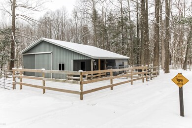 025-Side_View-2311814-large