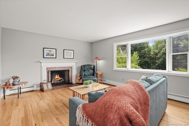 Photos were taken prior to tenant.