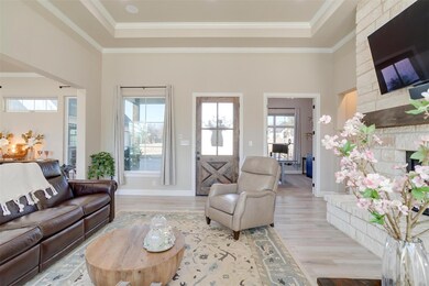 4004 Legend Trail, Granbury, TX 76049 - photo 4