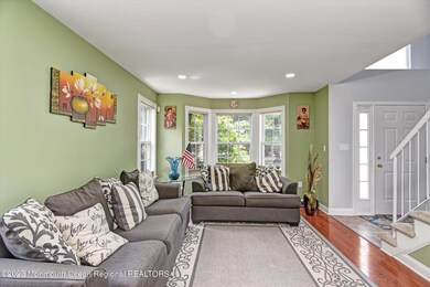 12 Labrador Dr, Kendall Park, NJ 08824 - photo 3