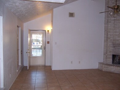 11005 Tobasa Ct, Houston, TX 77086 - photo 4