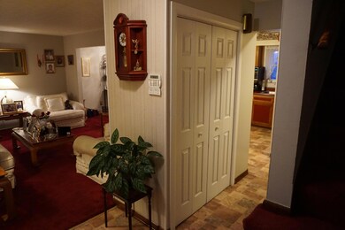 Foyer (View 2)