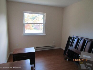 Guest bedroom 8