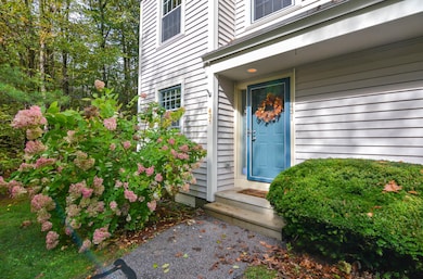 1465 Hooksett Rd unit 431, Hooksett, NH 03106 - photo 2