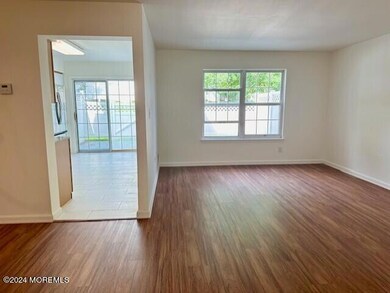 39 Fox Meadow Ln unit 241, Holmdel, NJ 07733 - photo 6