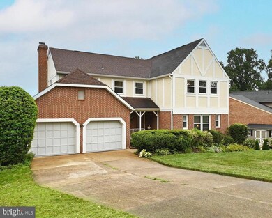 1011 Salt Meadow Ln, McLean, VA 22101 - photo 3