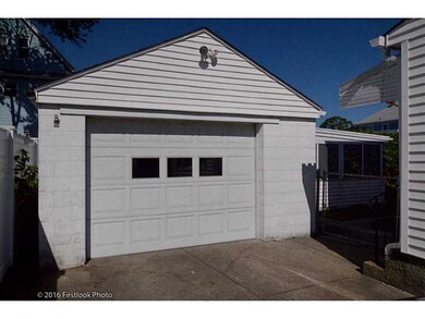 Garage.