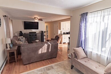 6 S Stowell St, Worcester, MA 01604 - photo 3