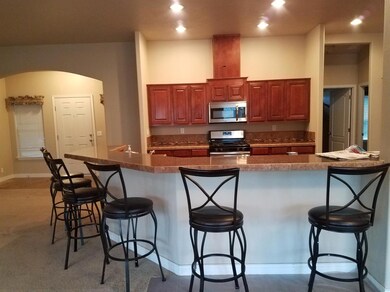 6369 Ponderosa St, Central Point, OR 97502 - photo 3