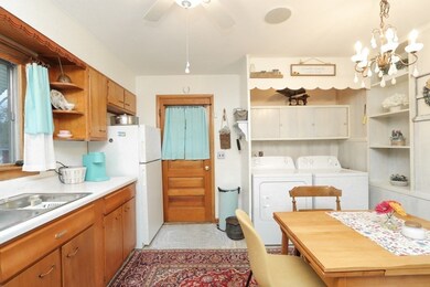 256 Draper St, Springfield, MA 01108 - photo 6