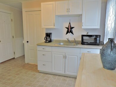9 Peck Ave unit 1, Plymouth, MA 02360 - photo 7