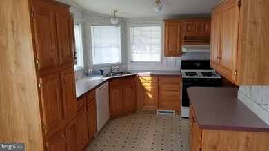 239 Tony Cir, Mantua Township, NJ 08051 - photo 5