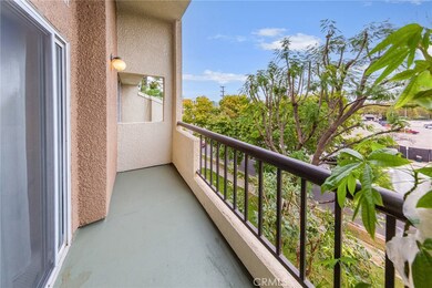 5515 Canoga Ave unit 305, Woodland Hills, CA 91367 - photo 6