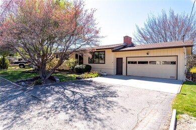 204 S Iowa Ave, East Wenatchee, WA 98802 - photo 2