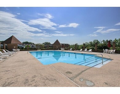 14 Williamsburg Ct unit 24, Shrewsbury, MA 01545 - photo 4