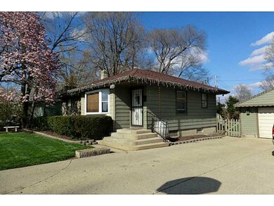 325 S 4th Ave, Beech Grove, IN 46107 - photo 3