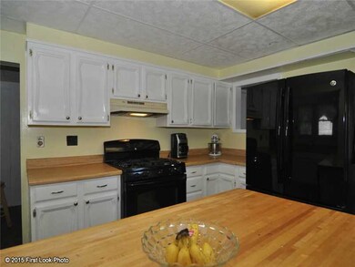 63 Austin St, Wakefield, RI 02879 - photo 6