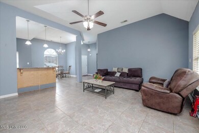 09-living room_dining area_kitchen