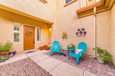 Front Courtyard & Entry