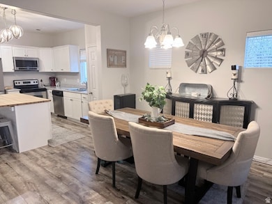 1388 W North Paddock Dr S, Farmington, UT 84025 - photo 7