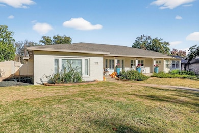 1212 Country Club Dr, Midland, TX 79701 - photo 3