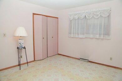 38 Chesterton Ave, Staten Island, NY 10306 - photo 5