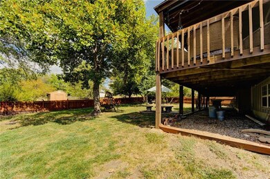 306 W Calico Dr, Raymore, MO 64083 - photo 2