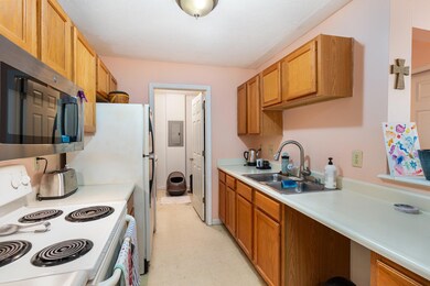 010_10602_christa_court_18-edit_281