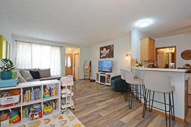 1897 Bluestem Ln, Shoreview, MN 55126 - photo 7