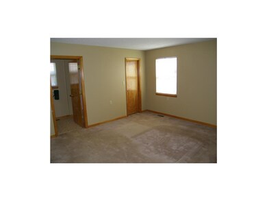 503 S Saturn Dr, Raymore, MO 64083 - photo 2