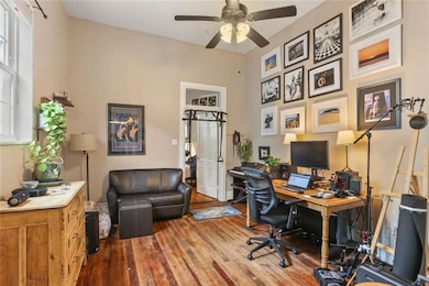 Bedroom/office-1614