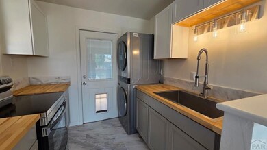 1705 Henry Ave, Pueblo, CO 81005 - photo 6