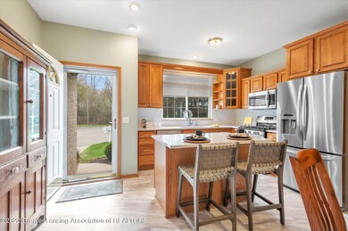 Entry into kitchen