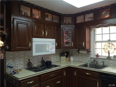 4360 Rose Dr, Emmaus, PA 18049 - photo 7