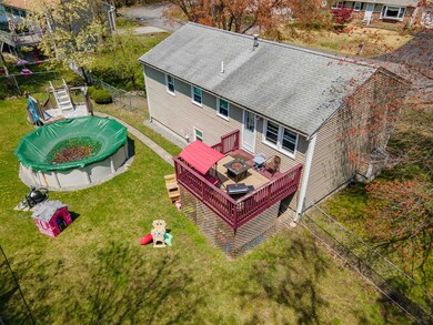 8 Pell Ave, Nashua, NH 03060 - photo 3