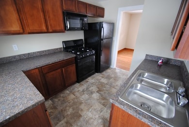 774 N Kenilworth Ave, Elmhurst, IL 60126 - photo 4