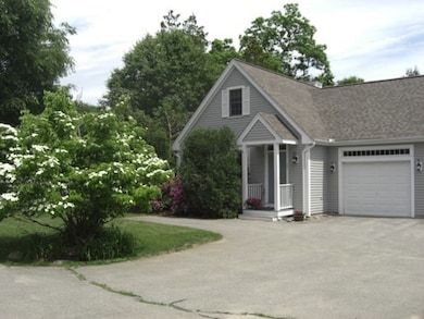 319 Stearns St unit 21, Carlisle, MA 01741 - photo 2