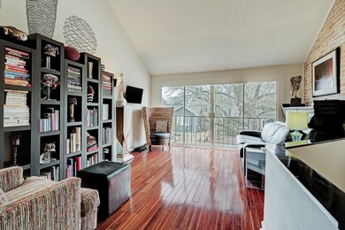 1622 Cherryhurst St, Houston, TX 77006 - photo 7